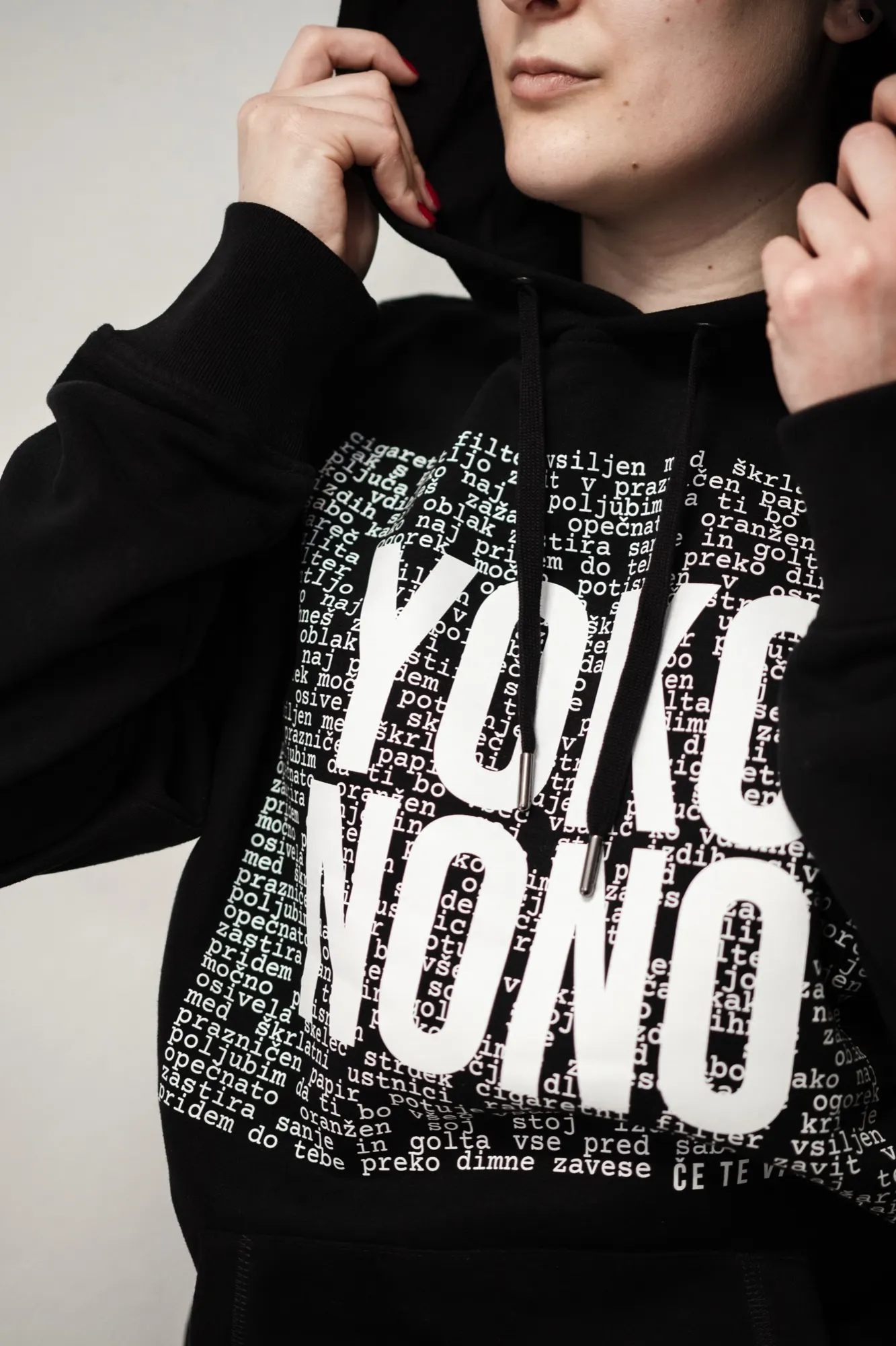 Hoodie — fotografija 3
